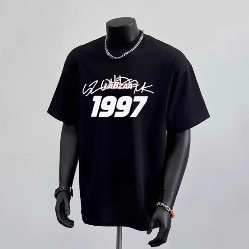 เกาหลีเกาหลี 2026t เสื้อ Street Wear High-End แขนสั้นผู้ชายฤดูร้อน 2025 สไตล์ใหม่ ins หลวมรอบคอผ้าฝ้