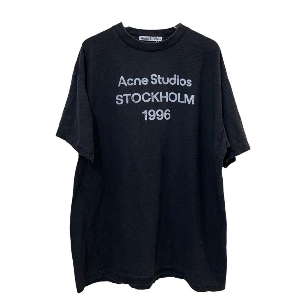 เสื้อยืดโอเวอร์ไซส์  ผ้าสลาฟ เนื้อผ้าบางเบา เนื้อนุ่มใส่สบาย ระบายอากาศได้ดี มีสีขาวและดำ สกรีนลายด้านหน้า