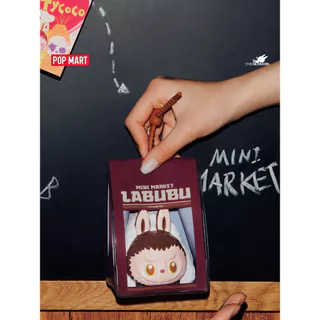 [ของแท้] POPMART POPMART THE MONSTERS รสแปลกร้านสะดวกซื้อ Series-Pinch จี้ Mystery Box สินค้า
