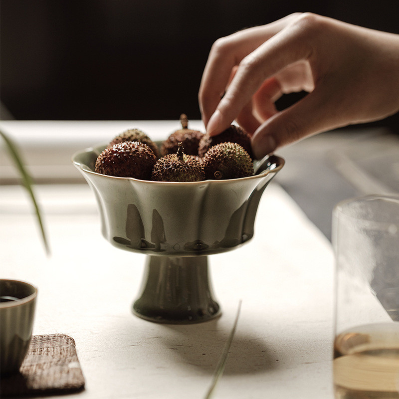 [Haofan] Yue Kiln Longquan Celadon High-Foot Kwaikou Refreshment Plate Petal Snack Plate Chinese Sim