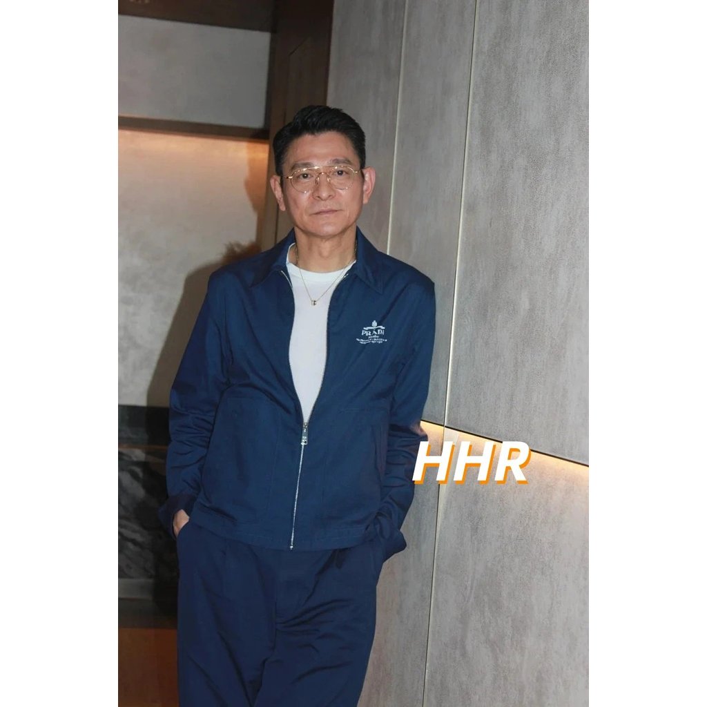 [รุ่นที่ถูกต้อง] Pr @ da/Prada Chest Contrast โลโก้แบรนด์โลโก้ Oxford Spinning Jacket Top Jacket 25F