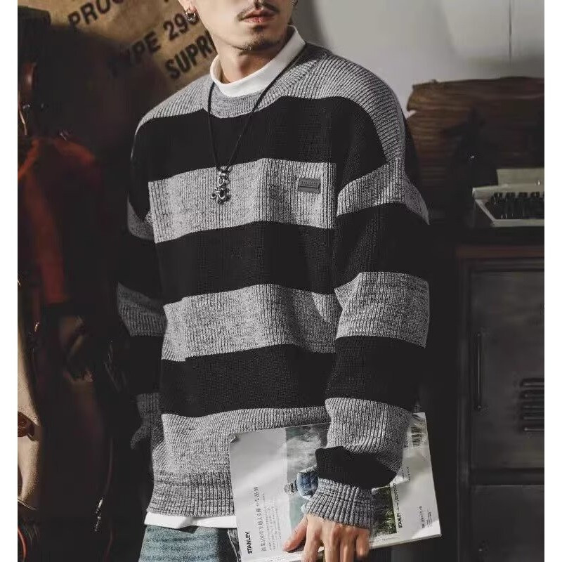 เสื้อกันหนาวลายทางสำหรับทั้งชายและหญิง