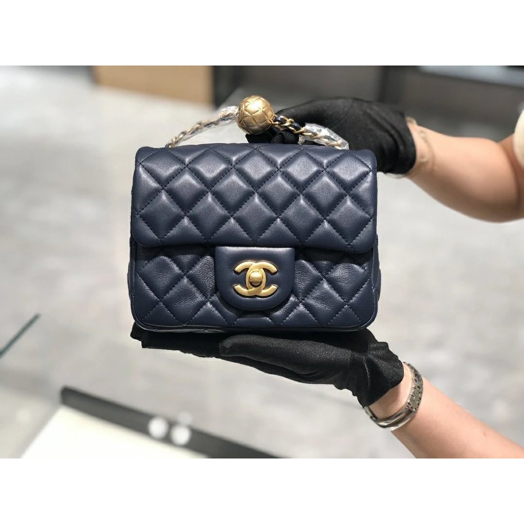 ของตกแต่งสไตล์คลาสสิก ลูกเหล็กทรงสี่เหลี่ยม สีครามพร้อมลายทองเล็กๆ ขนาด 13x18x7 cm