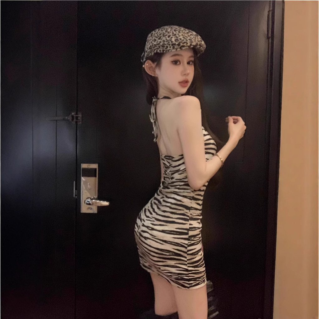 ใหม่ทุกวันมาถึง/สาวร้อนหวาน Retro Zebra พิมพ์เสือดาวพิมพ์ Halter สายคล้องคอจีบ Halter แน่นกระชับสะโพ
