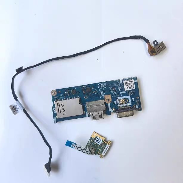 แผงวงจรพอร์ต USB ของแท้ สำหรับ Dell Vostro 5468 / V5468 (อะไหล่ใหม่)