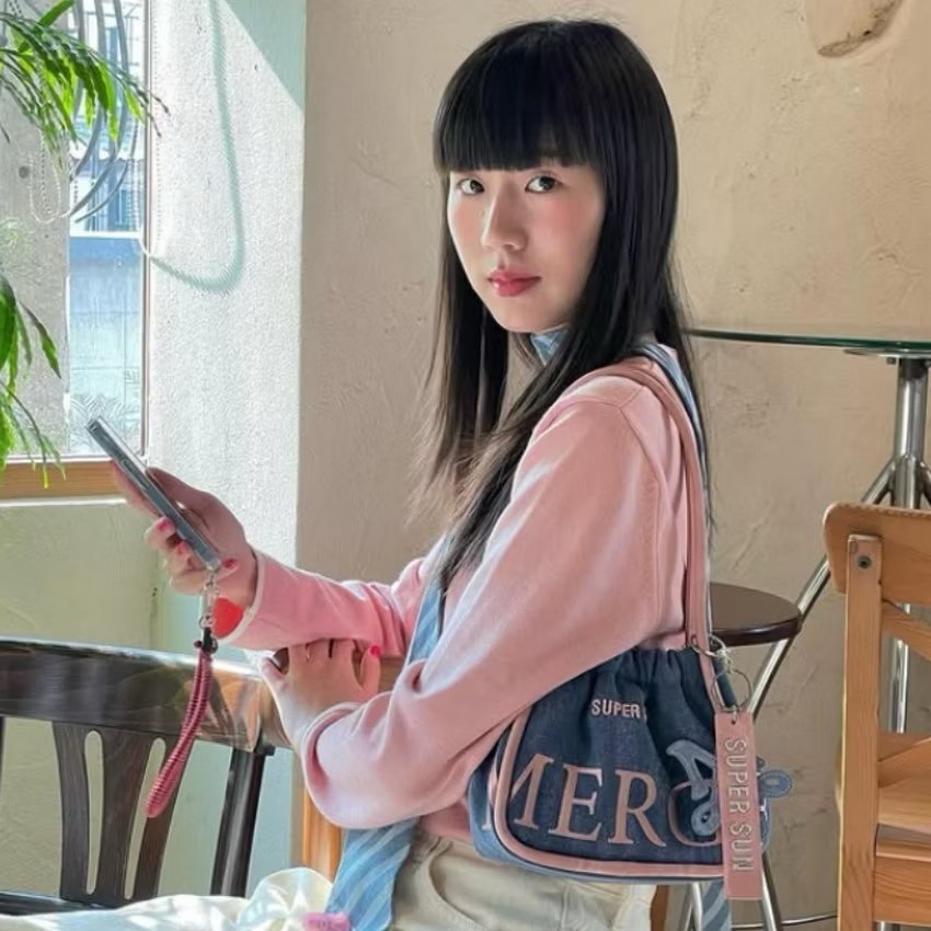 เข้าใหม่พร้อมส่ง🔥🔥 กระเป๋าสะพายข้าง คล้องแขน เมิจ Merge ติดแกรม งานสวยมาก ป้ายห้อย - รูปที่ 7