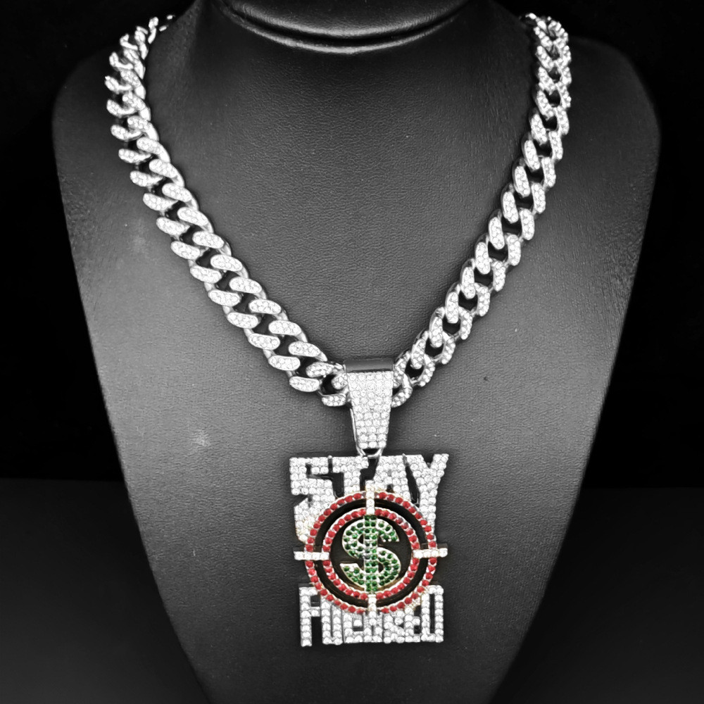 สร้อยข้อมือฮิปฮอป STAY FOCUS-ED ประดับเพชรเต็มตัว สไตล์หรูหราและทันสมัย
