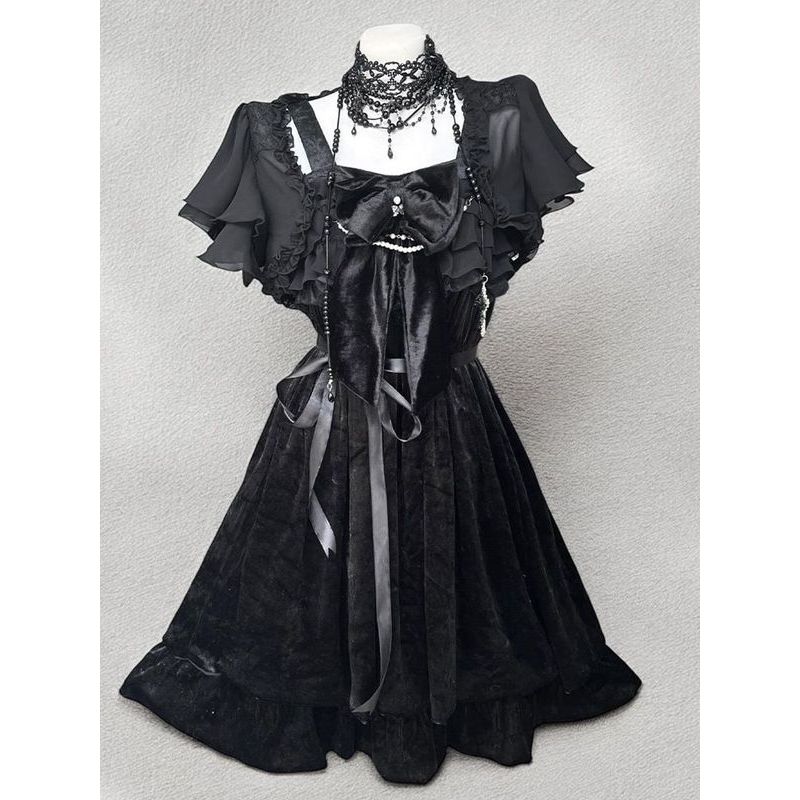 2025 Niche Black Gothic Style Vintage lolita Dress + เสื้อสเวตเตอร์ถักสีดําชุดสองชิ้นหญิงฤดูร้อนสไตล