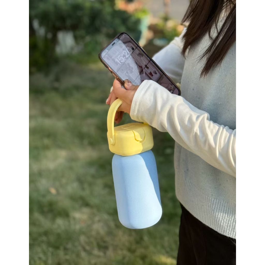 ✨ขวดกีฬาสแตนเลสกันร้อน 25ออนซ์ (740มล.) ปากดูดสีสะท้อนแสง หูหิ้ว ใหม่ปี 2026 - รูปที่ 4