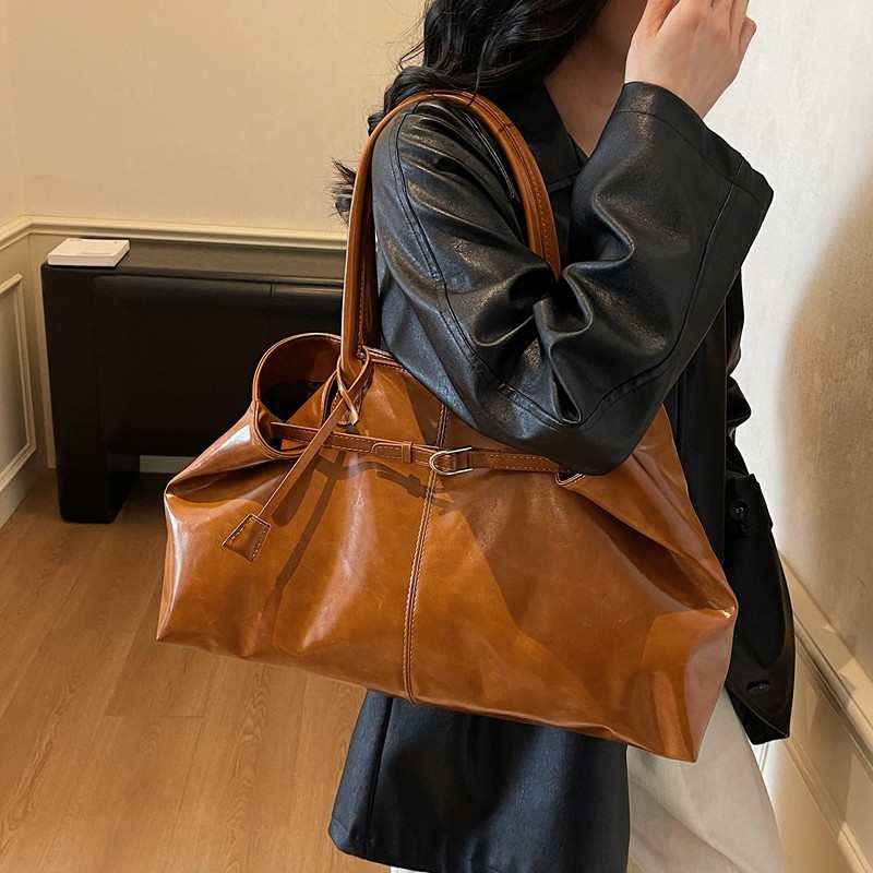 กระเป๋าสะพายข้างทรงคลásic สำหรับผู้หญิง แบบไหล่เดียว ขนาดใหญ่ เหมาะสำหรับฤดูใบไม้ร่วงและฤดูหนาว