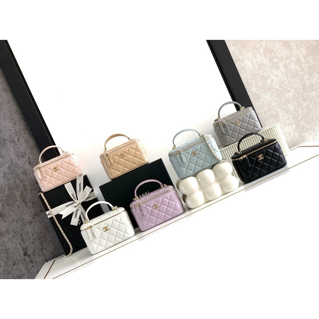 กระเป๋าสะพายข้าง CHANEL หนังแกะแท้ พร้อมสายโซ่