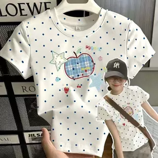 ขอบเสื้อผู้หญิงตอนหน้าอก U เสื้อสาวอวบพรางหุ่น รุ่นล่าสุดเสื้อยืดผู้หญิง มีหลายสีให้เลือก เสื้อยืดสุดฮิต ใส่คู่ได้ทุกชุด