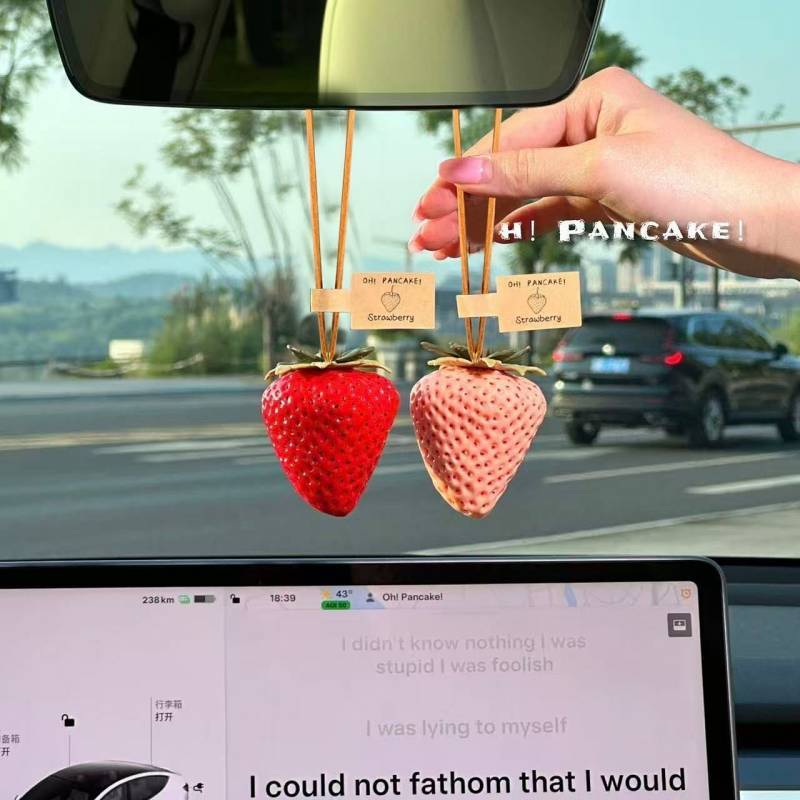Strawberry Car Pendant Star Same Style Premium 3D Cute Strawberry Hanging Rearview Mirror Decorative Creative Gift Cute car interior decoration