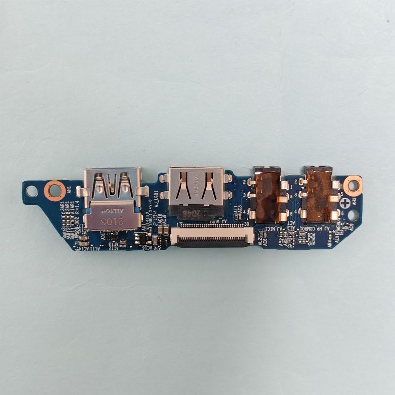 แผง USB และแผงเสียง สำหรับ ThundeRobot 911M (รุ่น CPU Gen10) แผงเล็ก 6-71-NP508-D02