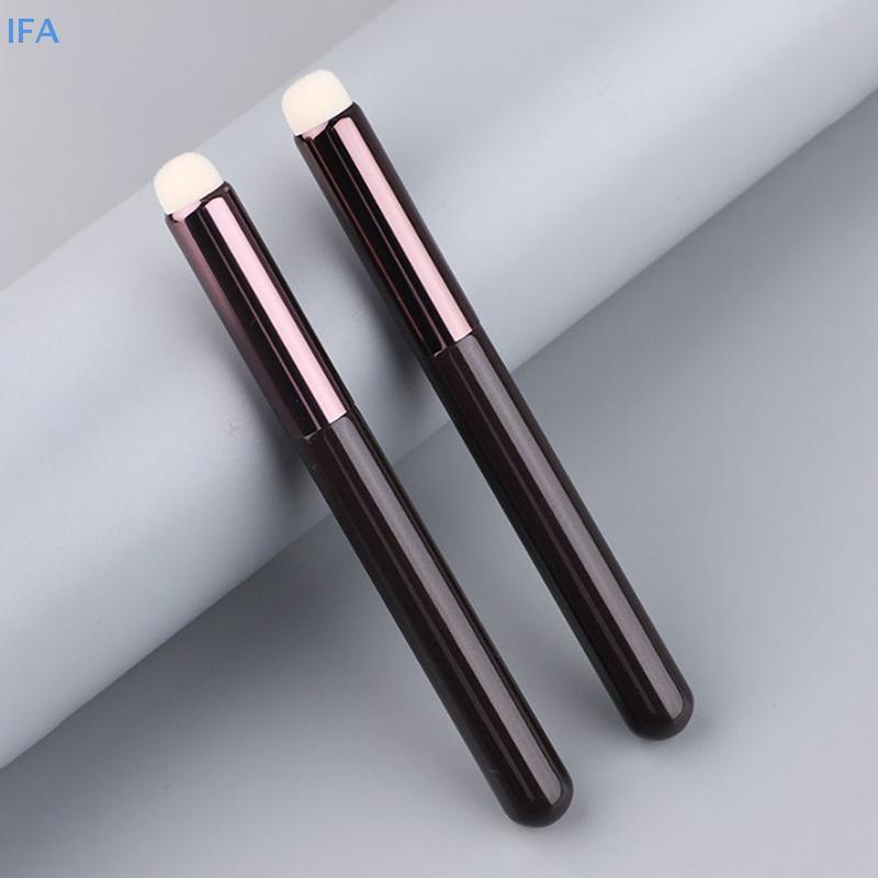 IFA CONCEALER Brush Lip Brush Matte Lipstick Smudge Brush CONCEALER Eyeshadow Brush ดี