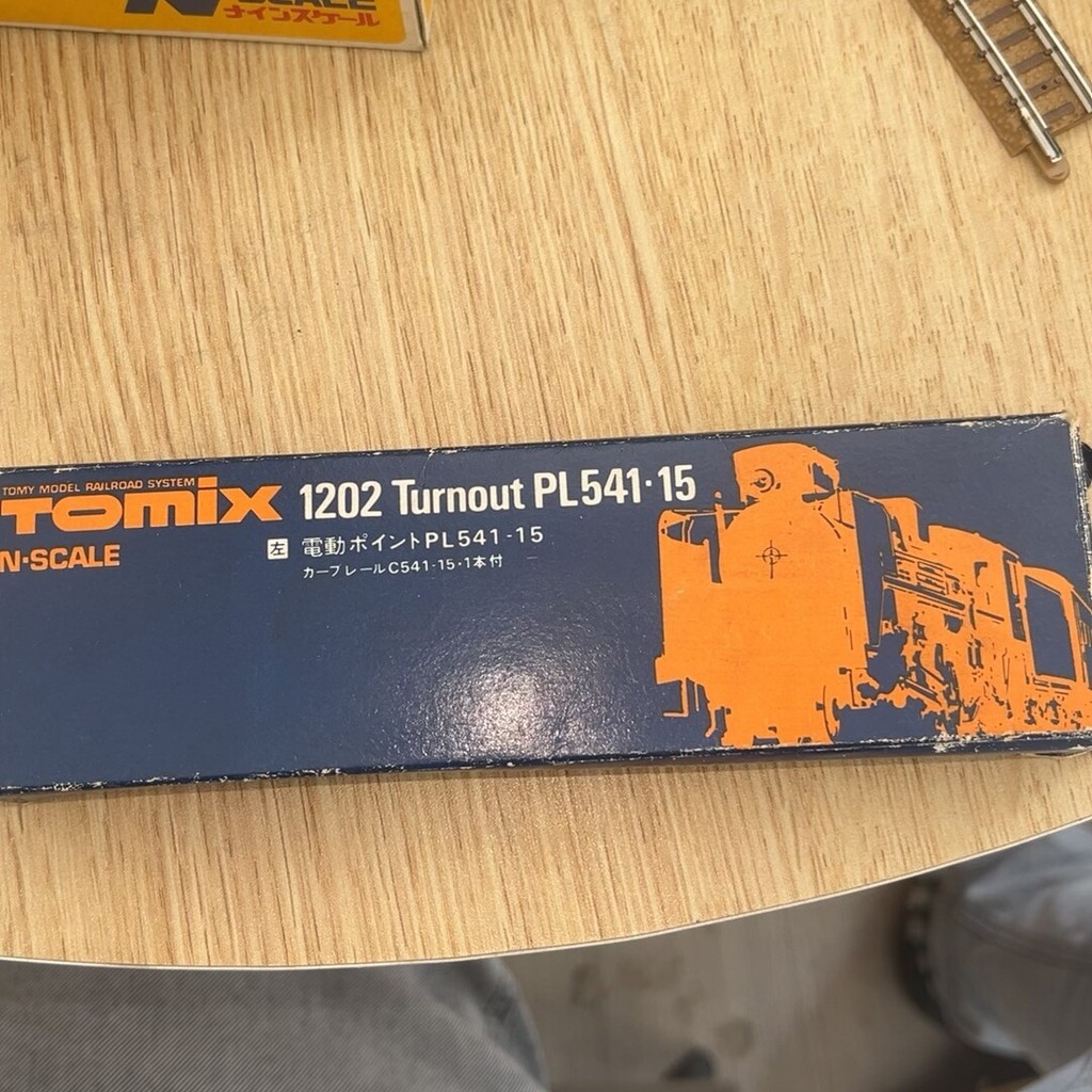 TOMIX 1202 N Scale สวิตช์ช่องโค้งไฟฟ้า, PL541-15 ส้อมช่องไฟฟ้าซ้าย, พร้อมรางการ์ด pl541-15 ดั้งเดิม,