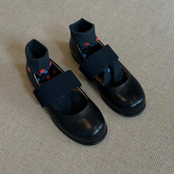 รองเท้า marry jane marry jane shoes mary jane shoes รองเท้าหนังส้นแบนหัวกลมปากตื้นหนังแท้สไตล์เกาหลี