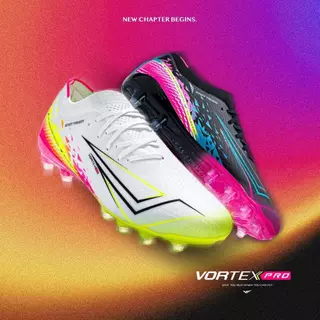 รองเท้าสตั๊ด Wingz Vortex Pro ตัวท๊อป สีขาว/สีดำ