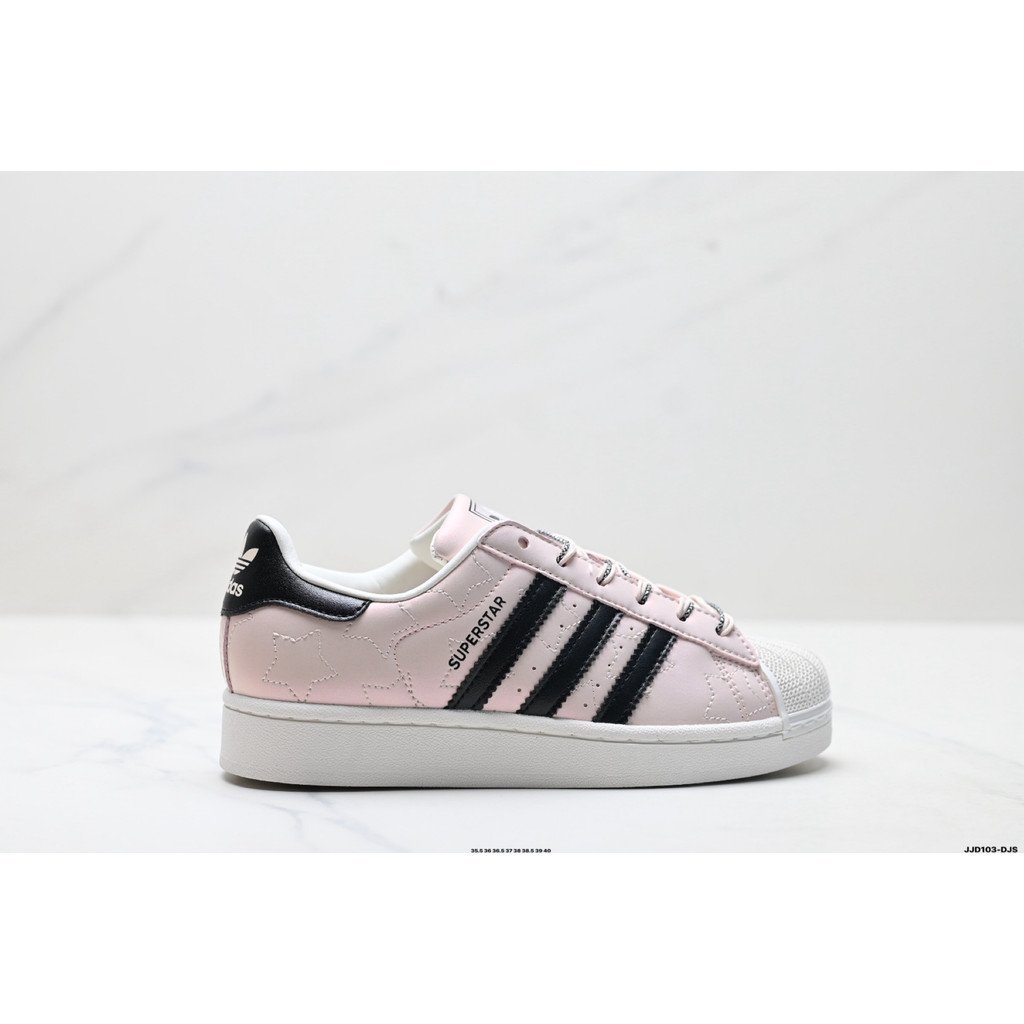 2026 สไตล์ใหม่ Adidas Originals Superstar รองเท้าผ้าใบรองเท้า Low-Top รองเท้าสเก็ตบอร์ดรองเท้า Soft 