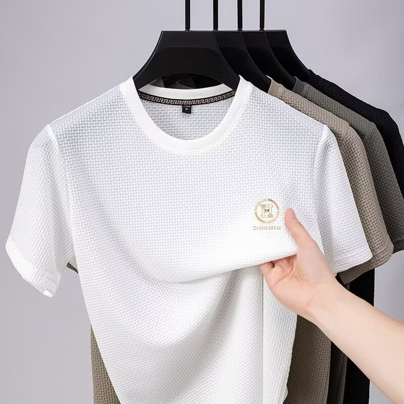 เสื้อยืดแขนสั้นสีทึบผู้ชายฤดูร้อนสไตล์ใหม่เสื้อคอกลมลําลอง