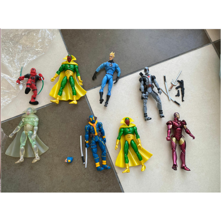 สินค้าจํานวนมาก 3.75 Deadpool Iron Man Vision Magic ตุ๊กตาสี่ชั้น 9I4S