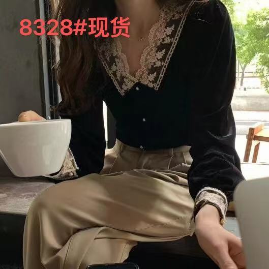 ฤดูใบไม้ร่วง Retro French Niche Design Sense High-End กํามะหยี่เสื้อ Chanel สไตล์ V คอลูกไม้เย็บเสื้