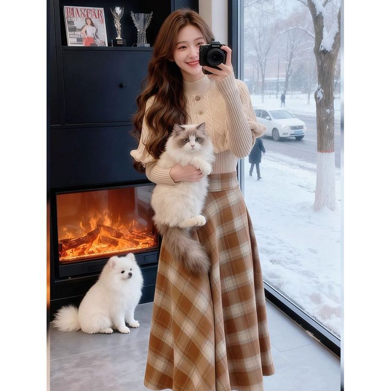 พลัสขนาดผู้หญิงฤดูใบไม้ร่วงฤดูหนาวเสื้อกันหนาวสไตล์ใหม่เสื้อคลุมคาร์ดิแกน+ถักเสื้อ จุดต่ําสุด + เอวสูงตรวจสอบกระโปรงชุดสูทสามชิ้น - รูปที่ 3