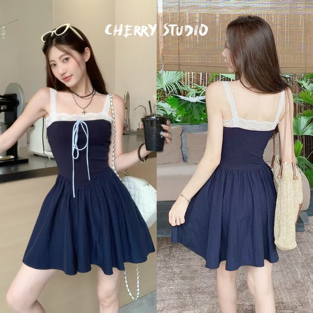 Cherry💎พร้อมส่ง💎ตกแต่งต่อผ้าลูกไม้ชุดเดรสสายเดี่ยวมีเชือกผูกสไตล์เกาหลี ไม่มีแขนสีน้ำเงินเข้มย้อนยุคทรงเอดูผอมมาก