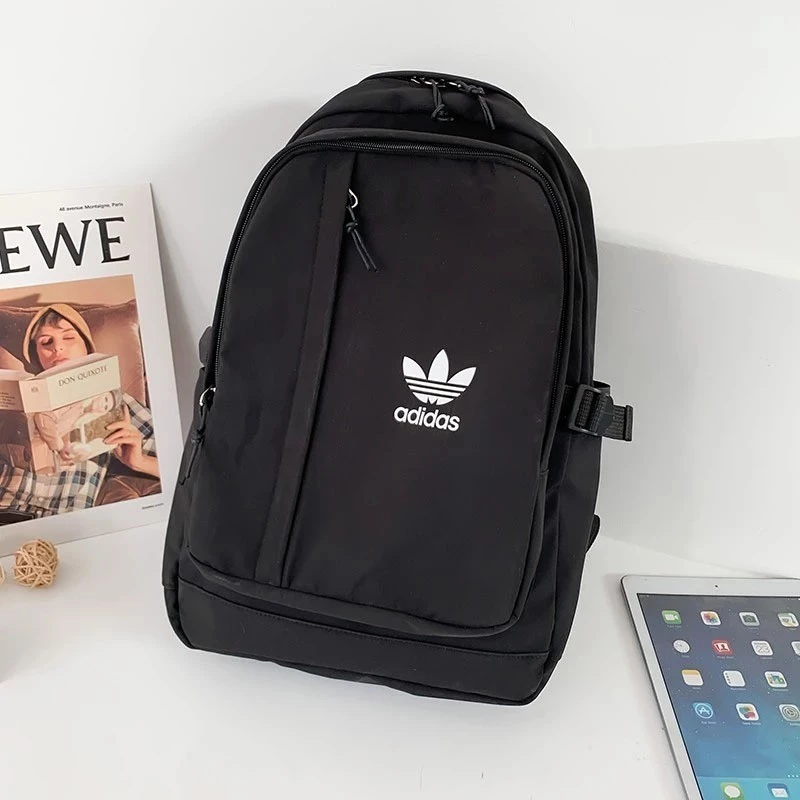 Adidas กระเป๋าเป้สะพายหลังแท้ 100% สำหรับผู้ชายและผู้หญิง 3 สี กระเป๋าเป้ลำลองทุกวัน สินค้าจุด P326-2