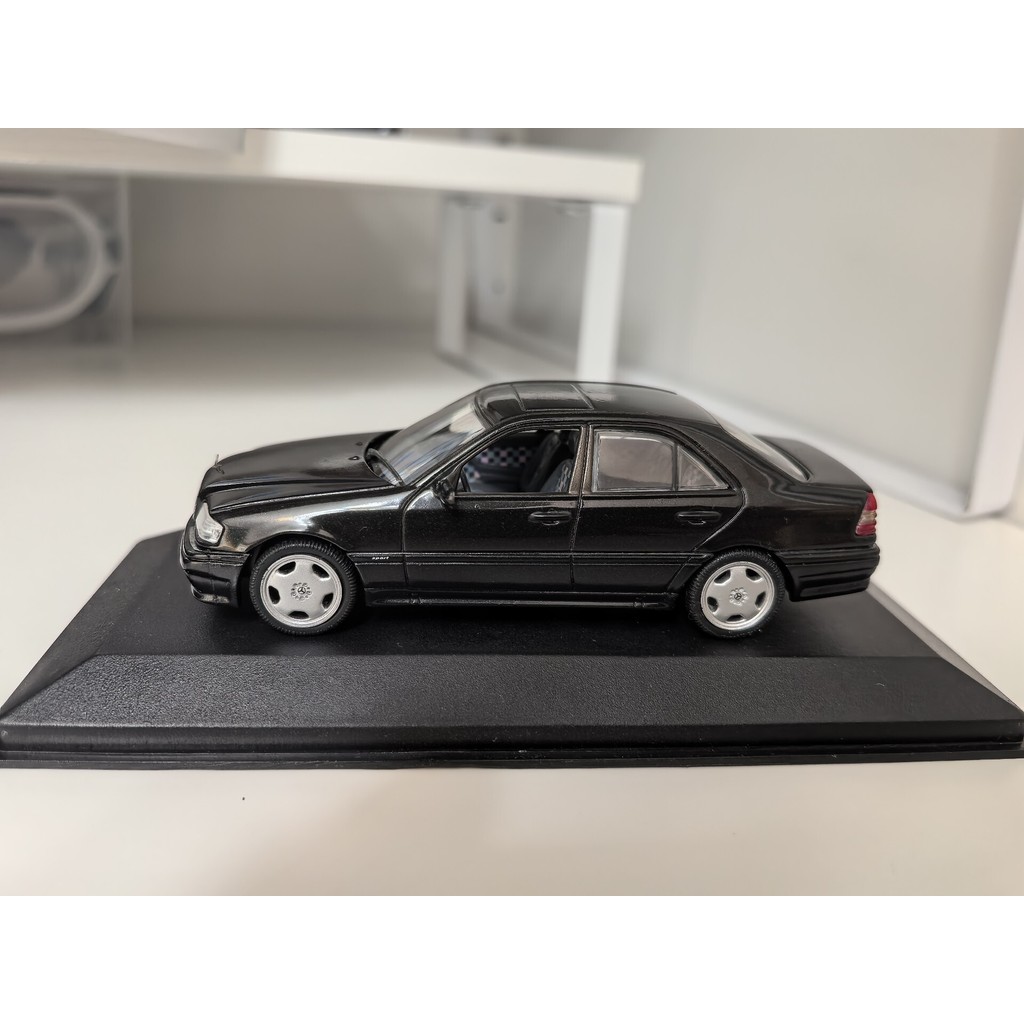 Mini minichamps Mini Cut Mercedes-Benz W202 C43 amg Car Model 1: 43 วัสดุ: สีโลหะผสม: ผื่นบางส่วน Wo