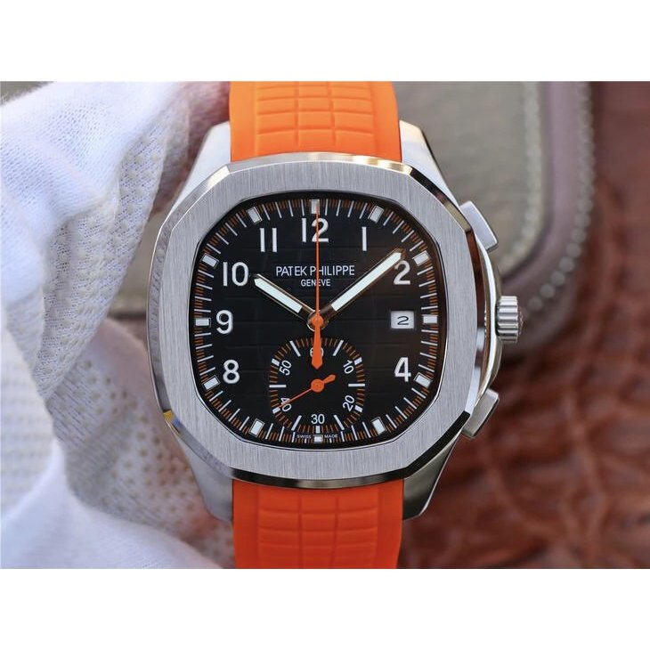 YL 100 D AQUANAUT AQUANAUT Series 5968A-001 นาฬิกาเปิดตัวอย่างมาก