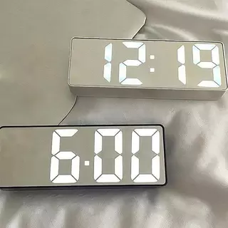 🔥พร้อมส่ง🔥นาฬิกาตั้งโต๊ะ LED มินิมอล สไตล์เกาหลี สามารถแสดงวันที่และอุณหภูมิได้ สามารถใช้กับปลั๊ก USB และใส่แบตเตอรี่ได้