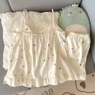 SLEEPWEAR FACTORY พร้อมส่งด่วน! ชุดนอนผ้าไหมญี่ปุ่น ชุดนอนสายเดี่ยว ชุดนอนขาสั้น 🌈 พร้อมแผ่นรองหน้าอก M-2XL W135