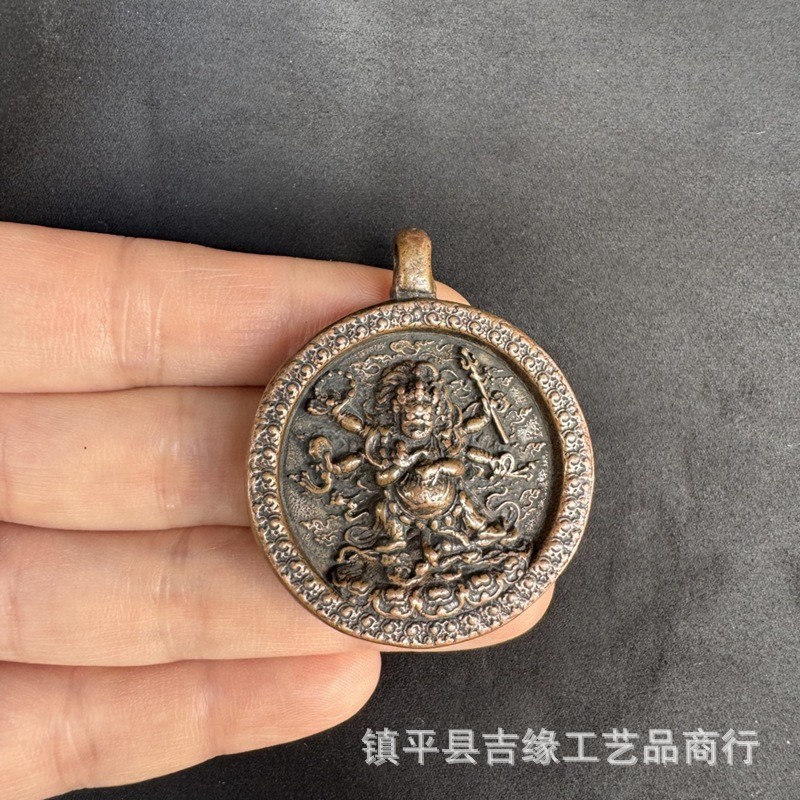 พระพุทธรูปสไตล์ทิเบต Amulet Bronze จี้ Wenwan Lotus Master พระพุทธรูป Bronze เหรียญใหญ่วัชพืชสร้อยคอ