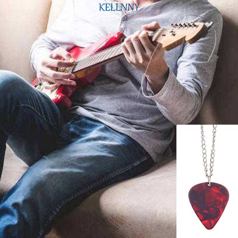 Kelln ฟิล์มสยองขวัญ Eddie Munson Guitar Pick Pendant Necklace for TV Drama Fans Friend