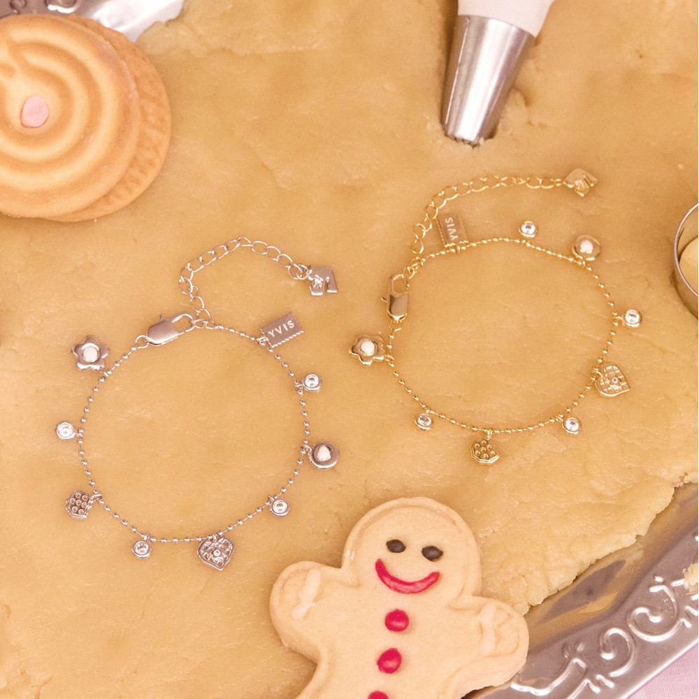 YVIS Tiny Bite Brass Bracelet - Cookie Bracelet สร้อยข้อมือทองเหลือง (ปรับความยาวได้) จี้คุกกี้/หัวใจ/ดอกไม้