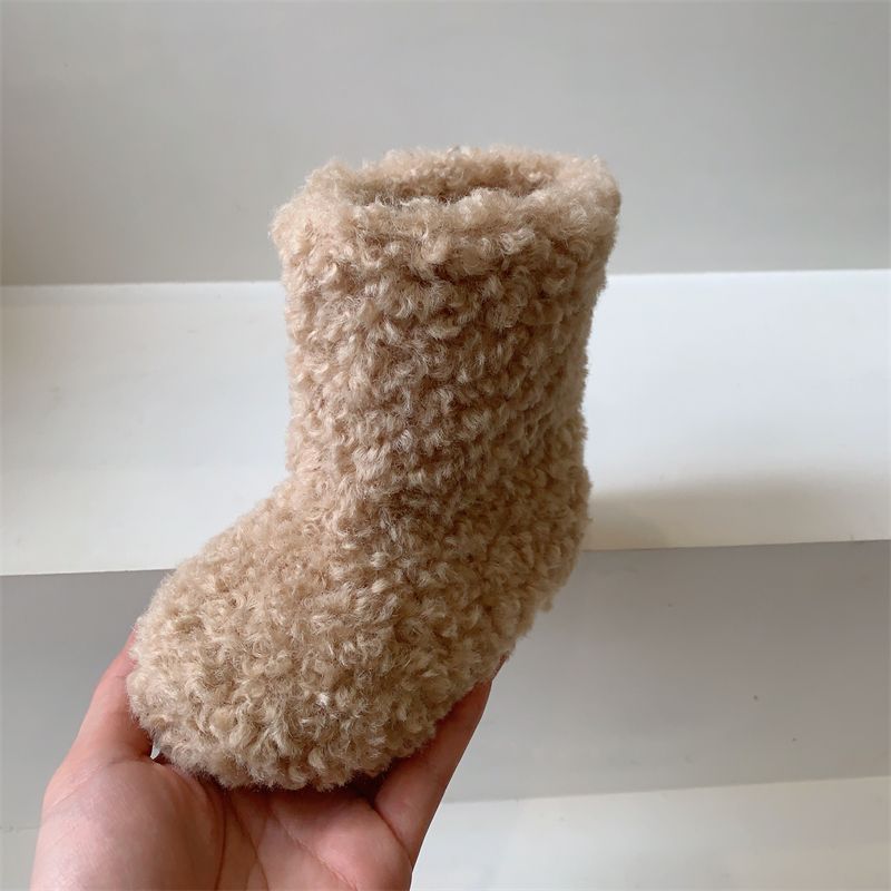 รองเท้าบูทสั้นขนแกะแท้ สวมใส่สบาย อุ่นใจในหน้าหนาว