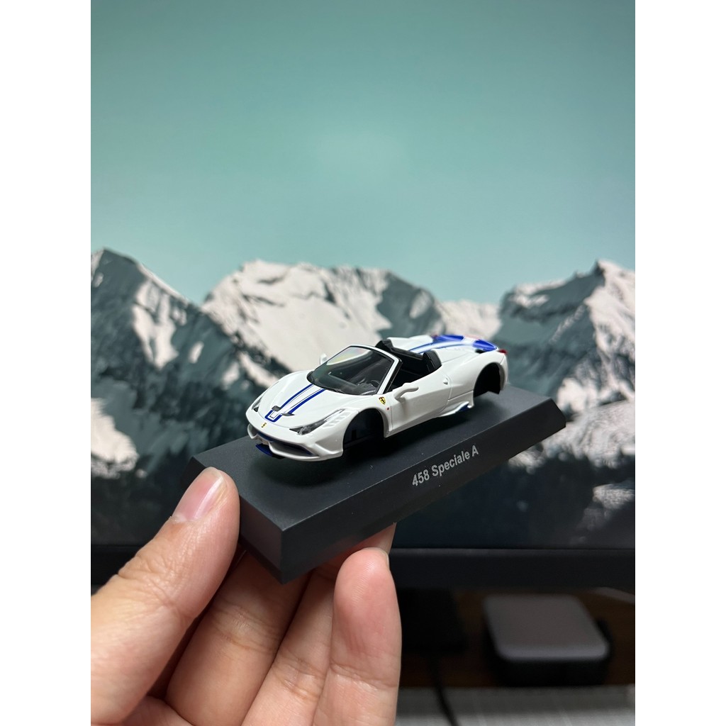 1/64 Jingshang kyosho Ferrari 458 specialeA White Ferrari 458 Speciale A กล่องการ์ดที่ประกอบใหม่ผลิต