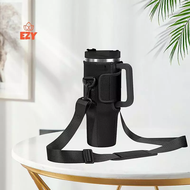 EZY 40oz ขวดน้ํา Carrier กระเป๋าปรับสายคล้องไหล่ถ้วยแก้วแขนสีทึบขวดสําหรับเดินป่ากลางแจ้งใหม่