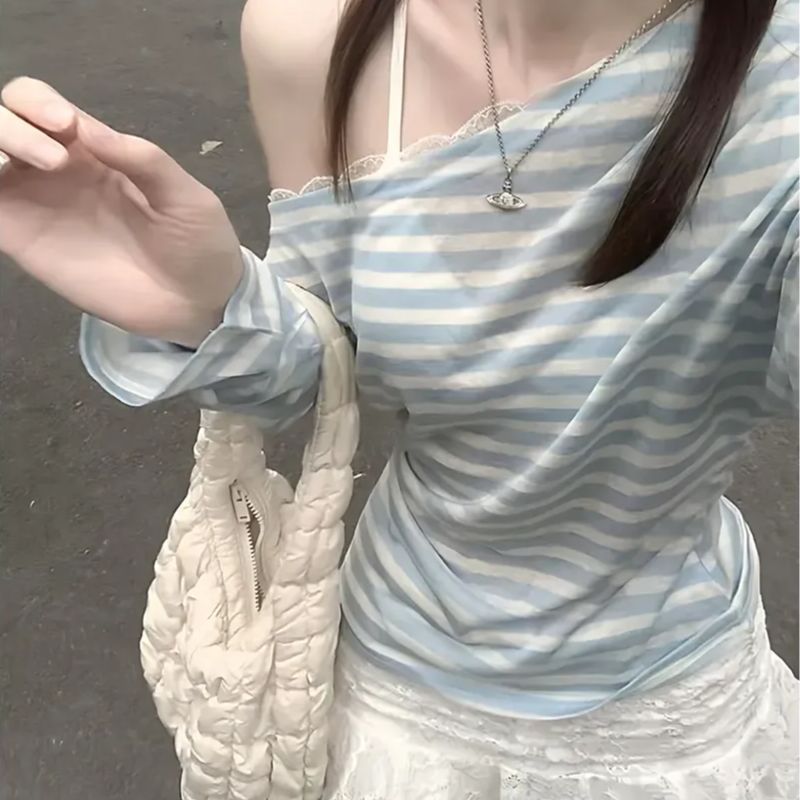 【WJZ】เสื้อยืดแขนยาวลายทางสีฟ้าขาวเปิดไหล่สไตล์เกาหลีสุดเซ็กซี่สำหรับผู้หญิง【7893】