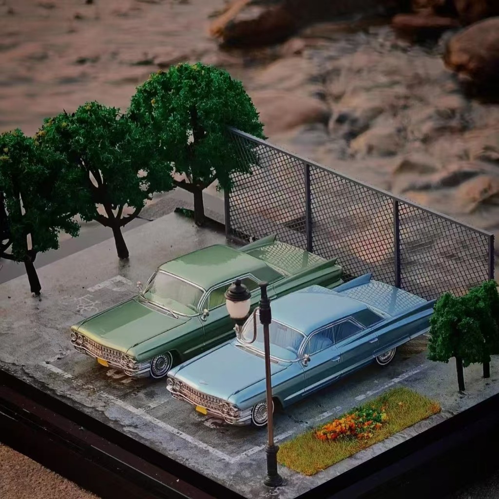 MK 1: 64 Cadillac Deville Cadillac Deville Ice Green/Blue Alloy Car Model-----ห้างสรรพสินค้า Yipin S