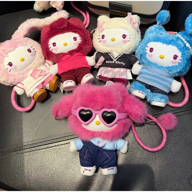 สินค้าที่มีชื่อเสียง HelloKitty popstar Series Mystery Box ไวนิลแต่งตัวจี้ตุ๊กตาของขวัญหญิง