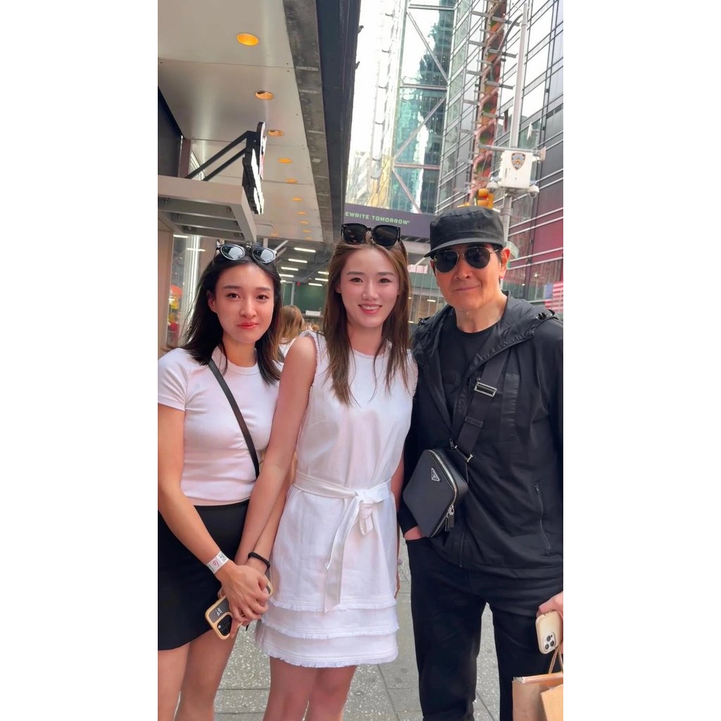 PD Prada 2024 กระเป๋าผู้ชายสไตล์ใหม่กระเป๋าคาดหน้าอก 2VZ106 กระเป๋าคาดหน้าอก