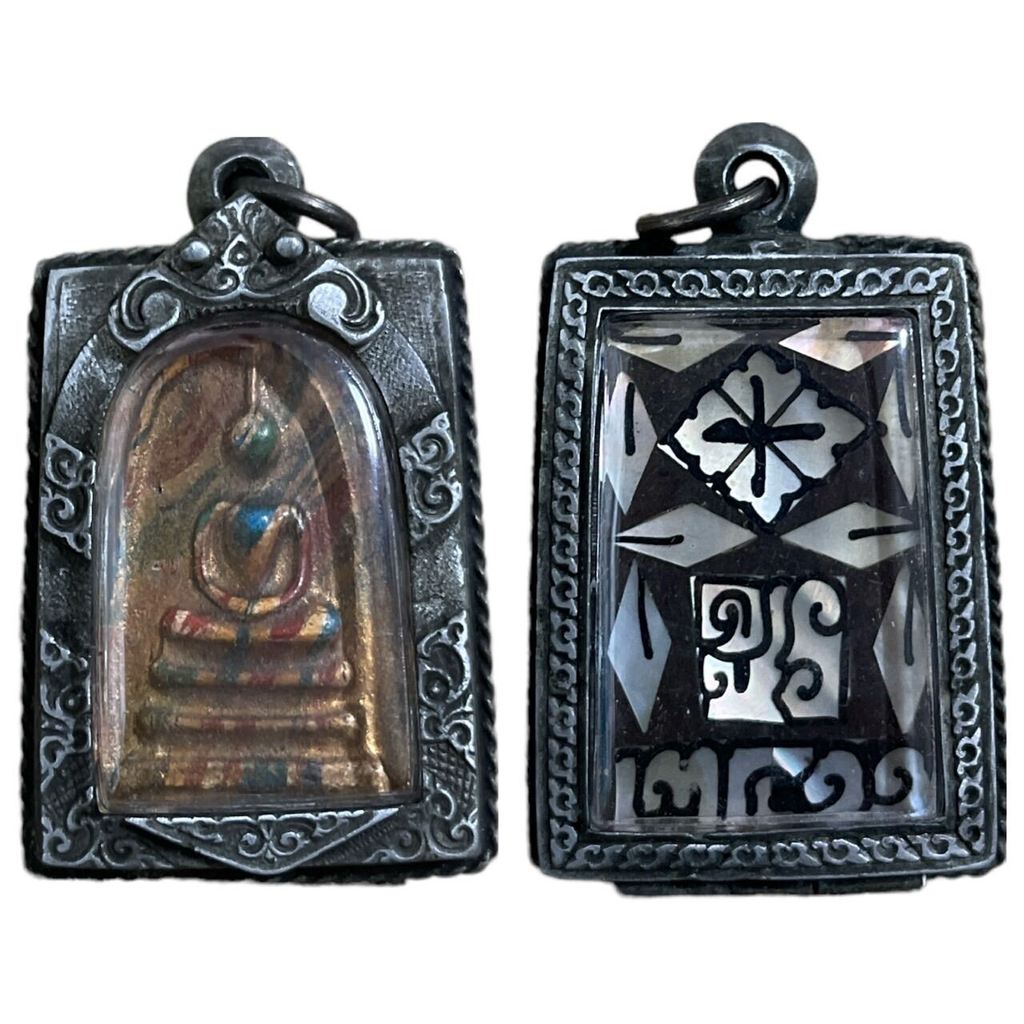 พระเครื่องยอดนิยม วัตถุมงคล เครื่องรางของขลัง ตลาดพระ เชียนพระ พระสมเด็จโตหลังจปร 2411พร้อมกรอบ