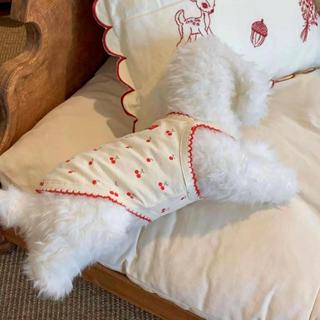 Nong Nuan Nuan-เสื้อกั๊กสัตว์เลี้ยงสีขาวลายเชอร์รี่ ใส่สบาย …