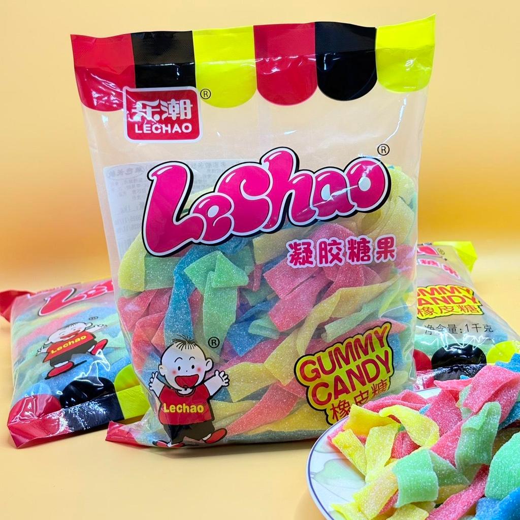เยลลี่แผ่นเปรี้ยว แบรนด์ LeChao รสชาติผลไม้รวม สีสันสดใส หนึบนุ่มทุกแผ่น อร่อยจุใจ แพ็คใหญ่ 1 กิโลกรัม