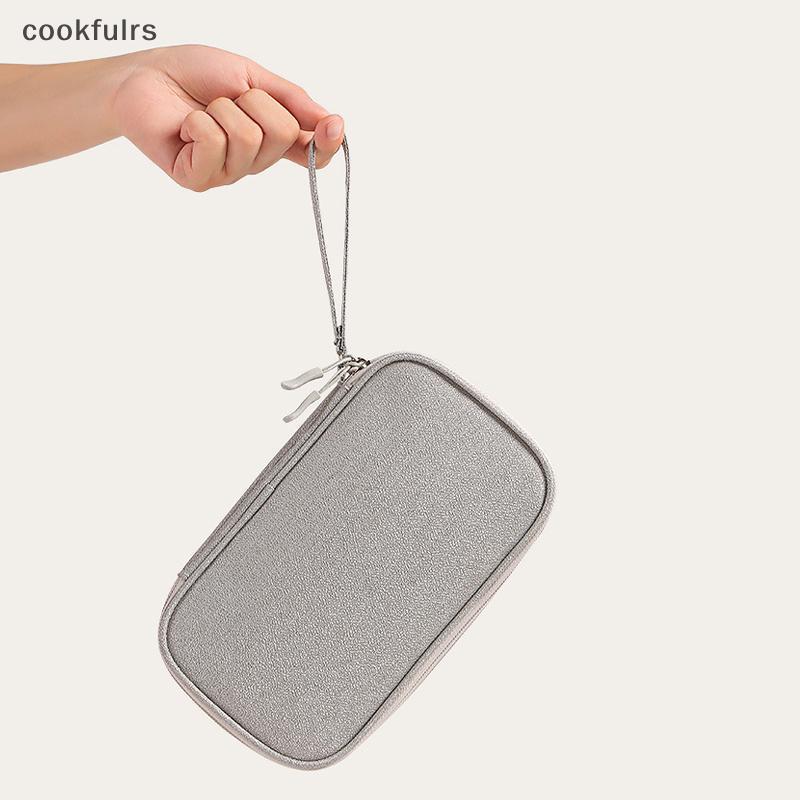 (GOOD) กระเป๋าเก็บสาย USB Travel กระเป๋าเก็บของอเนกประสงค์แบบพกพาสําหรับเครื่องชาร์จและโทรศัพท์มือถือ (ใหม่)