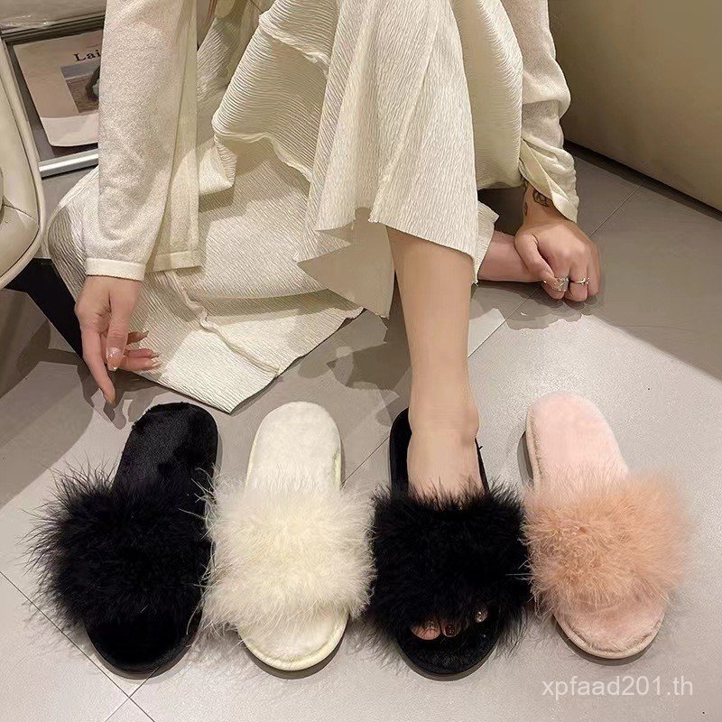 เวอร์ชั่นเกาหลีรองเท้าอินเทรนด์ข้ามพรมแดนสวมใส่กลางแจ้ง Flip-Flops สไตล์ใหม่ 2025 Furry ผู้หญิงเปิดน