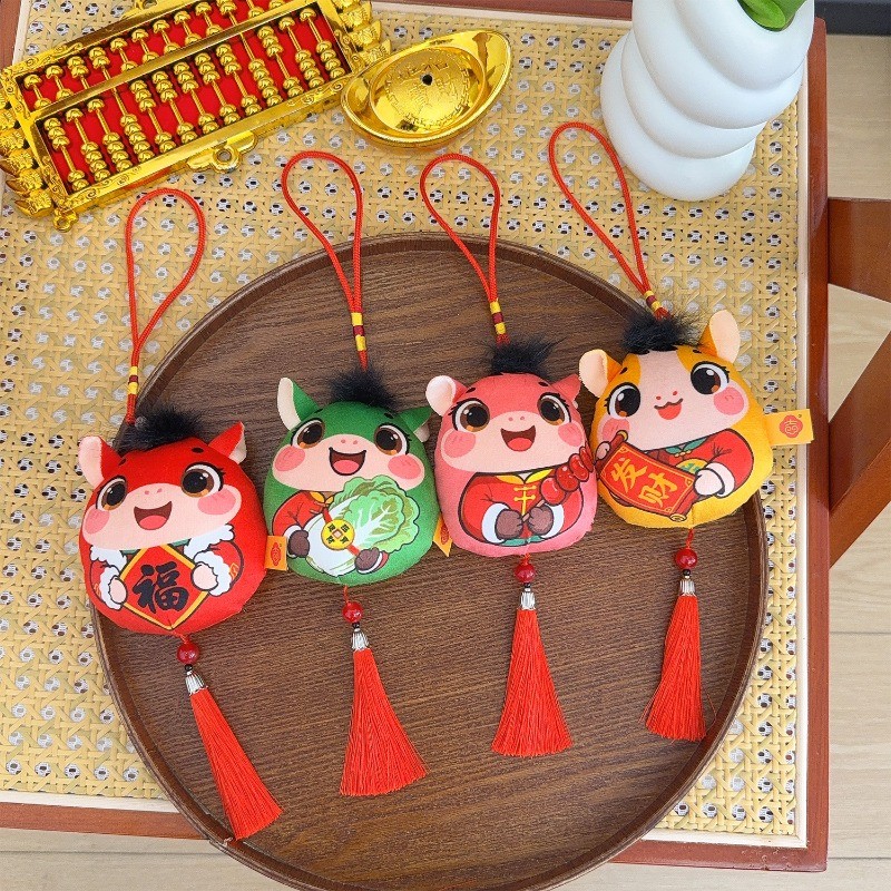 [จัดส่ง 3-5 วัน]1/5 ชิ้น - เครื่องรางม้าตุ๊กตาน่ารัก | 5 มีชีวิตชีวา สี แดง ส้ม เขียว เหลือง ชมพู | PP Cotton Filled สําหรับรถยนต์และตกแต่งบ้าน | ของขวัญปีมะเมีย - รูปที่ 4