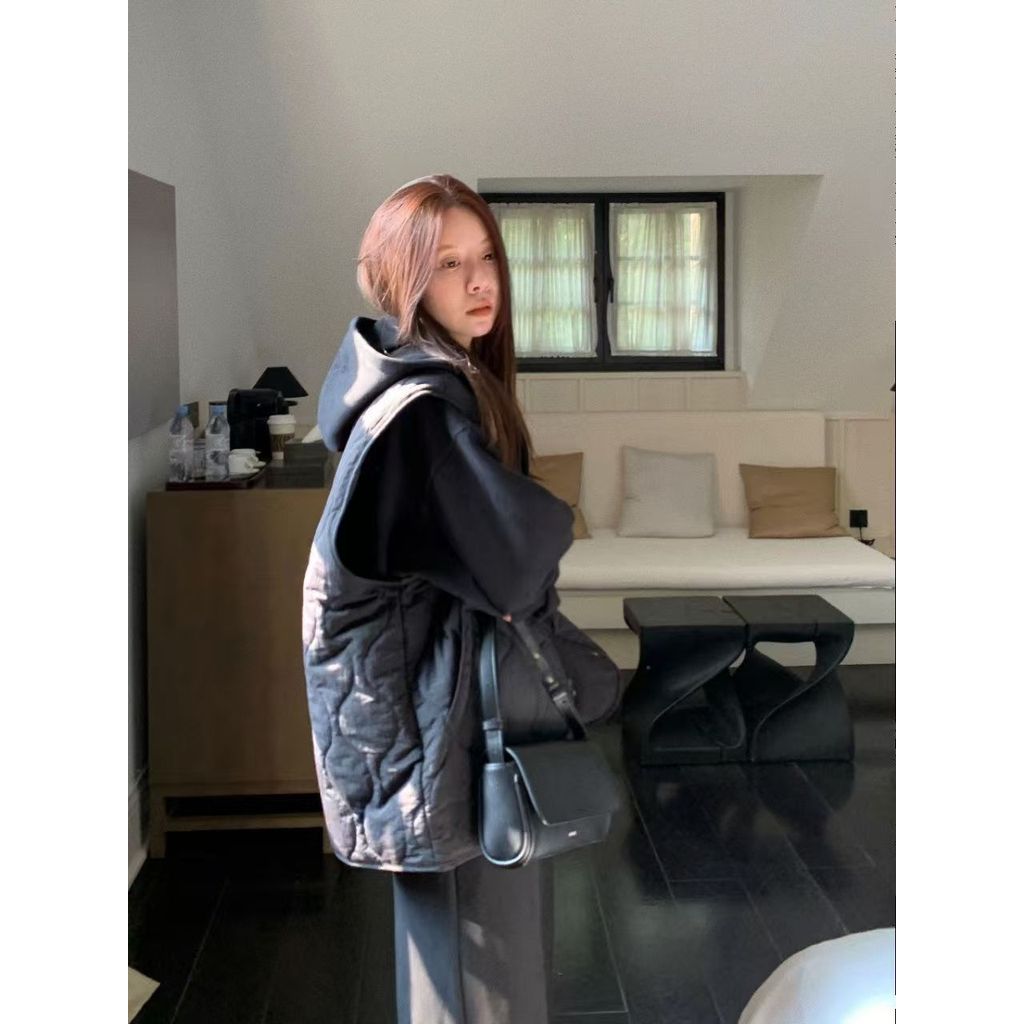 เสื้อกั๊กรูปแบบใหม่สำหรับฤดูใบไม้ร่วงและหนาว สไตล์เกาหลีหลวม ๆ แขนกุดจากผ้าฝ้ายสำหรับสวมใส่ภายนอก - รูปที่ 3